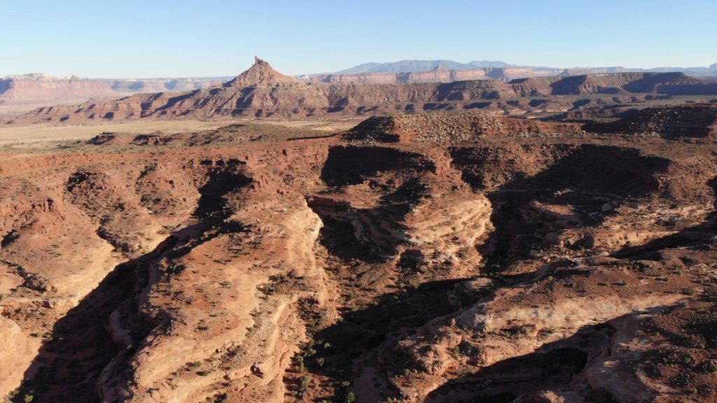 Needles District Canyonlands National Park Hike Guide